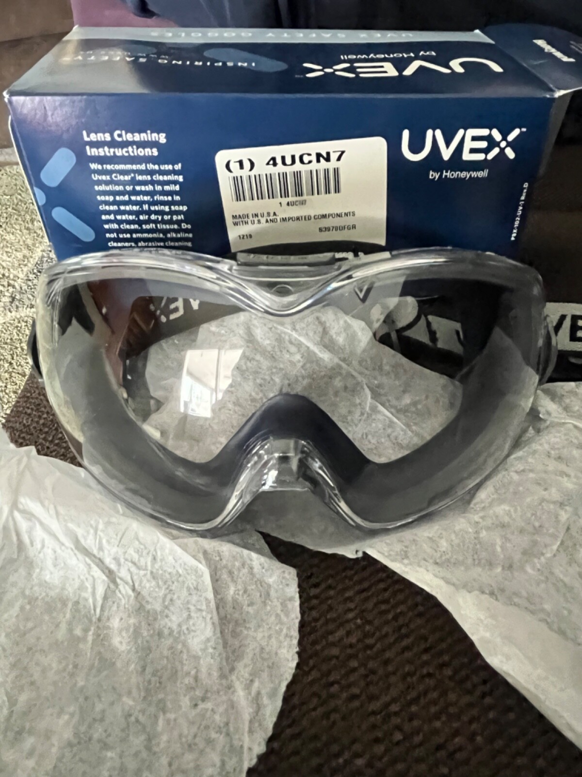 UVEX by Honeywell Safety / Ski Goggles - 4UCN7  New never worn