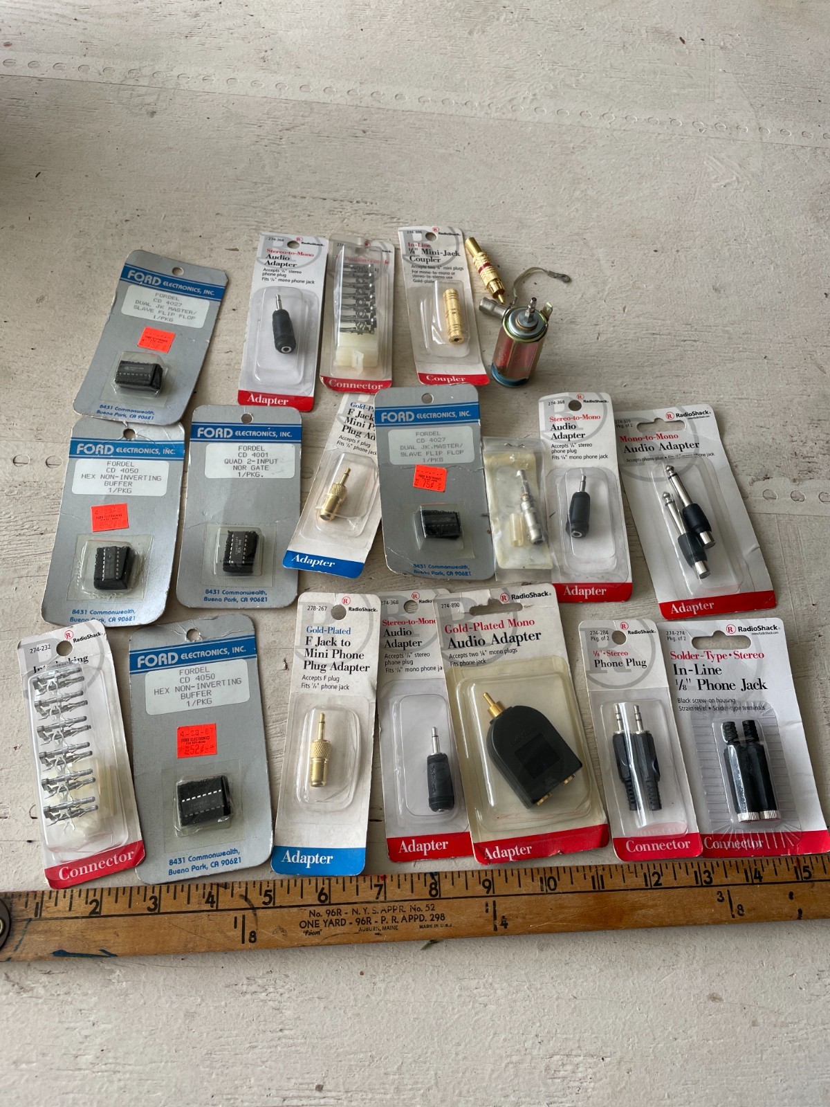 LOT OF NEW OLD STOCK RADIO SHACK ELECTRONICS PARTS