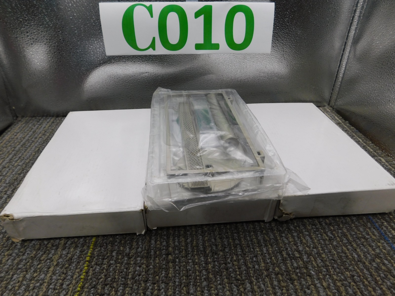 3- Pack Bulletin Stand BS0409 Silver