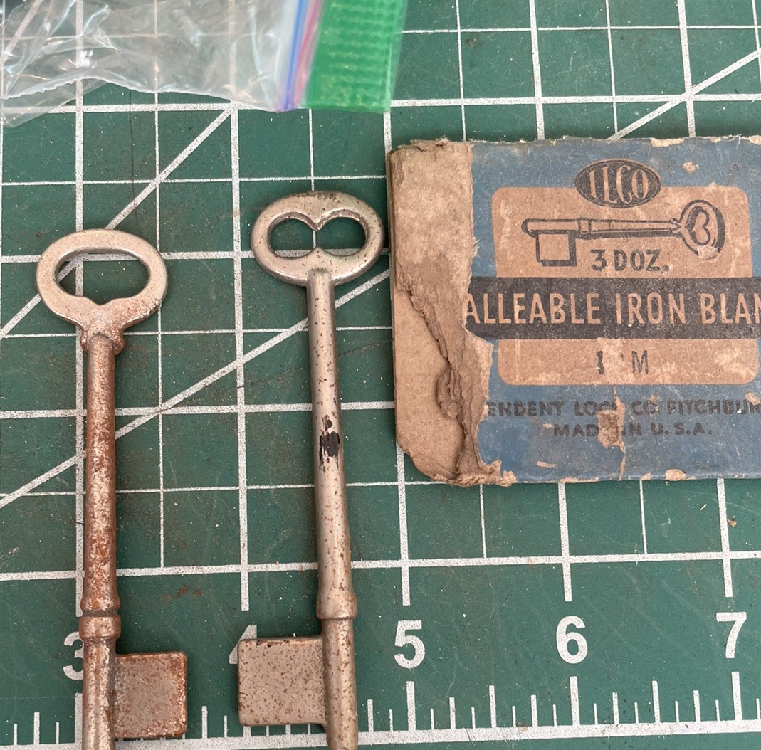 Skeleton Key Ilco 12m 2 Bit Keys Old Stock Locksmith Vintage Keys
