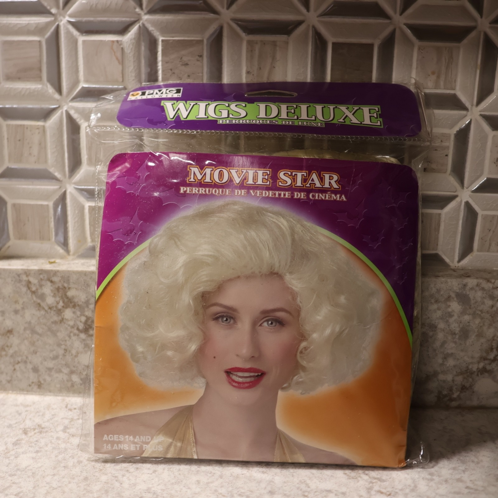 PMG Halloween Wigs Deluxe Movie Star New