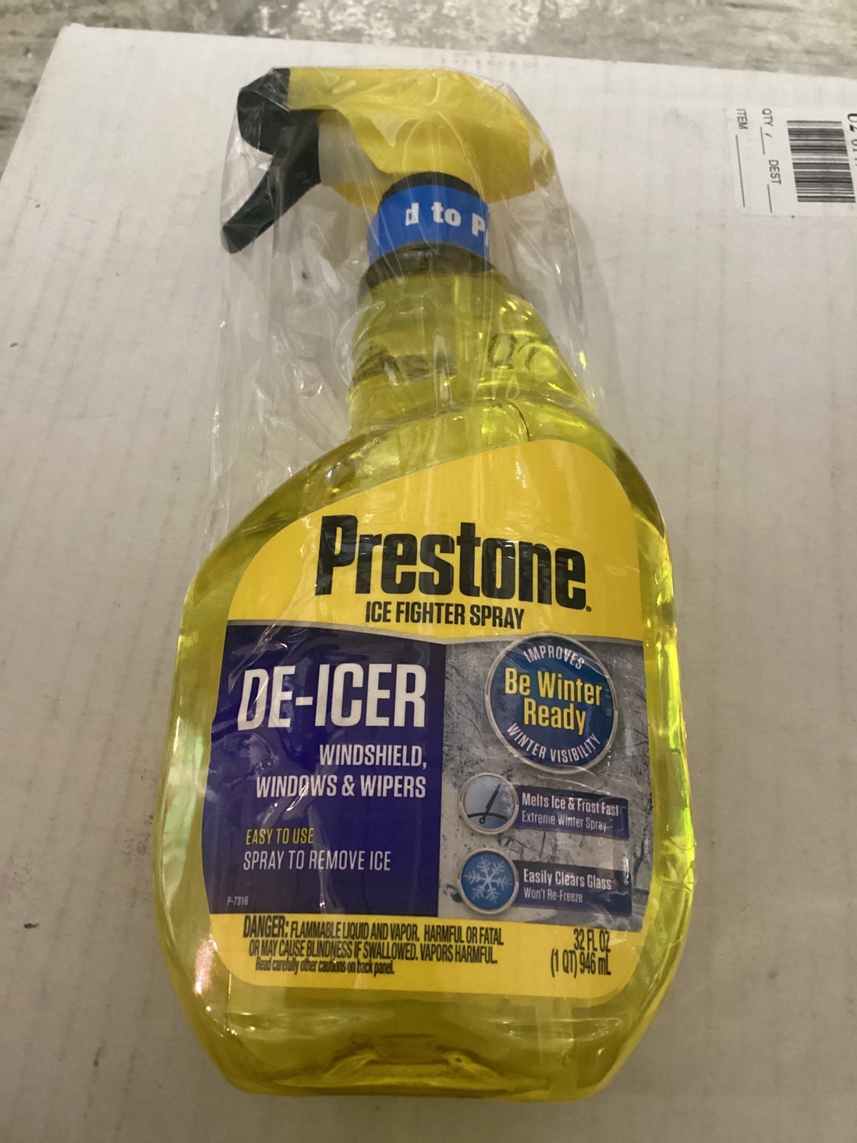 Prestone Ice Fighter Bottle Spray 32oz Windshield/ Window & Wipers Spray De Ice