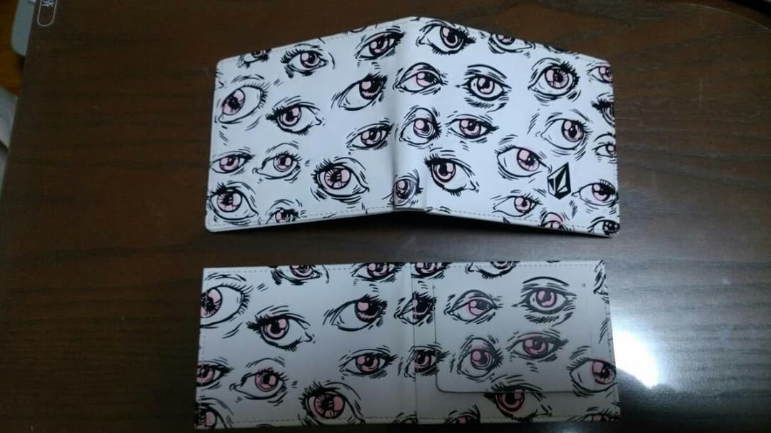 Volcom Phantom Pink Eye Wallet Limited