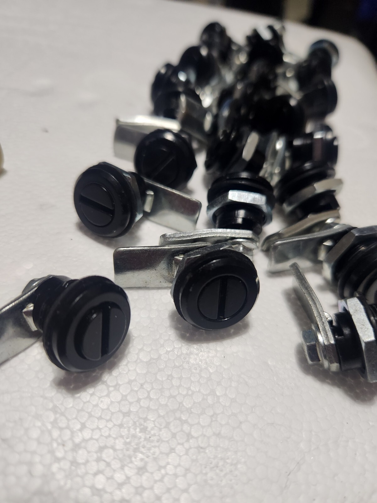 Lot of 25 New 1/4 Turn Cabinet Enclosure Lock BLACK Coin-Turn Cam Lock with Cam