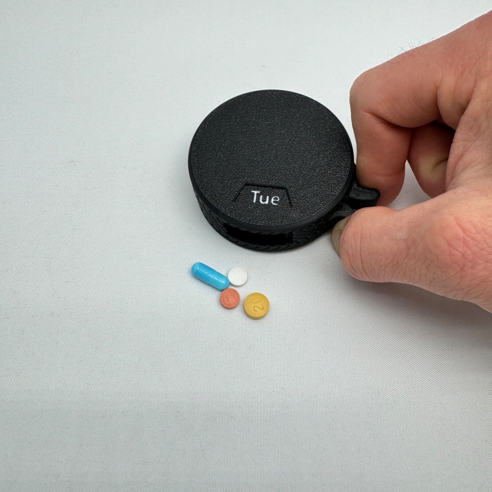 Compact Pill Organizer Mechanical 7 Day Pill Box Easy Load Small Travel Size