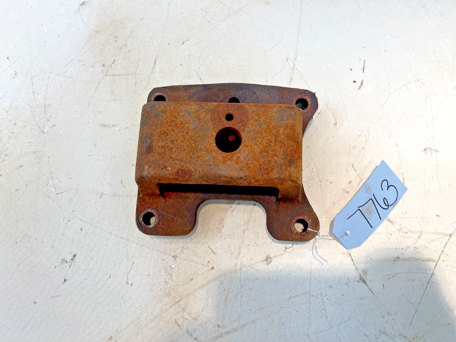 1988 Case IH 585 Tractor Hitch Drawbar Anchor Bracket