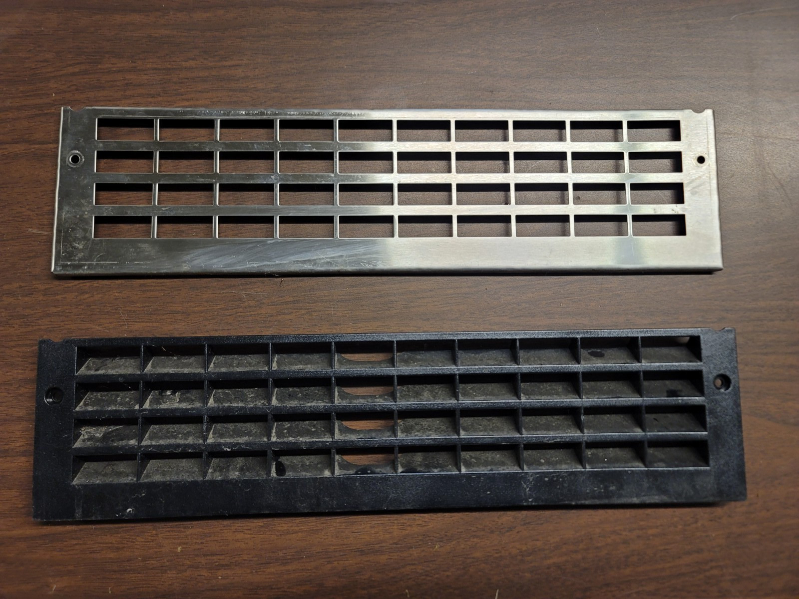 Scotsman Condenser Access Louvers Grille NO SCREWS SCCP50MB-1SS Icemaker Used