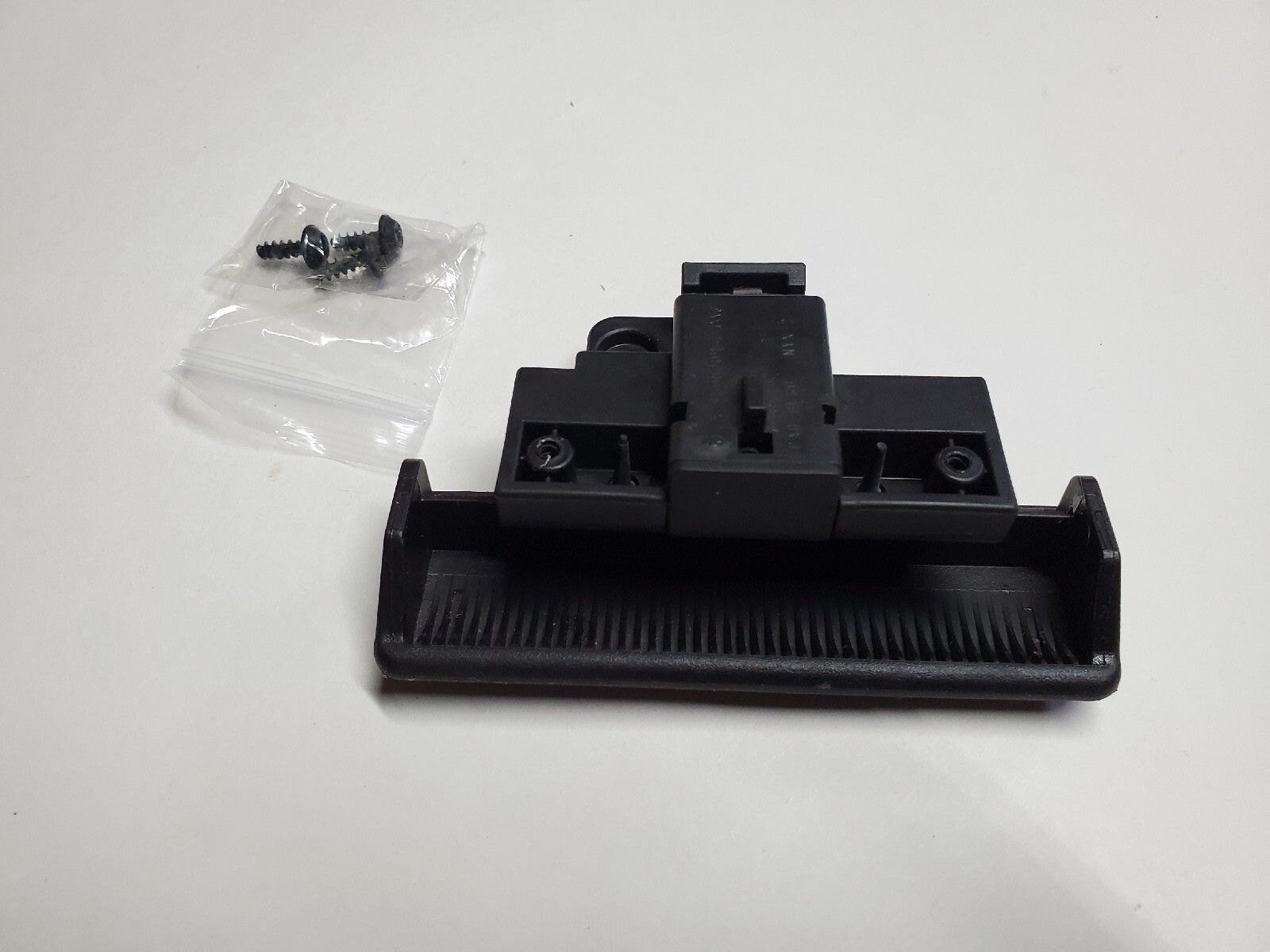 2010-2014 Ford Mustang Glove Box Latch Storage Dash Panel Passenger OEM