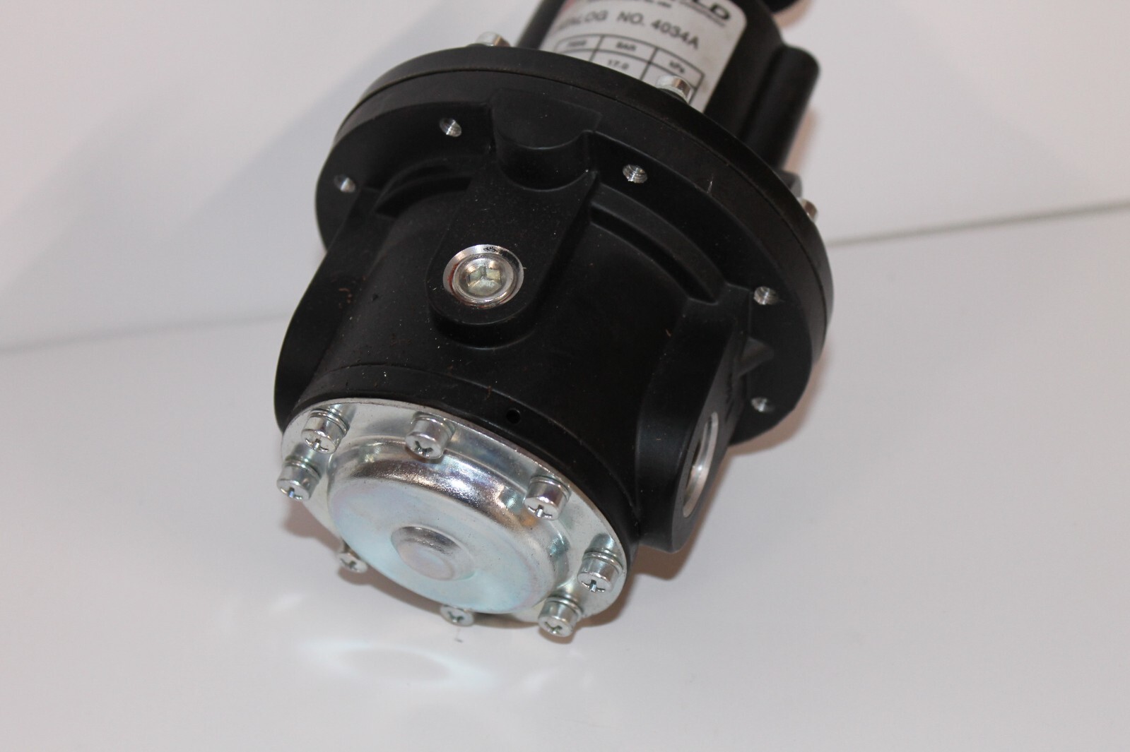 NEW FAIRCHILD 4034A PRECISION REGULATOR