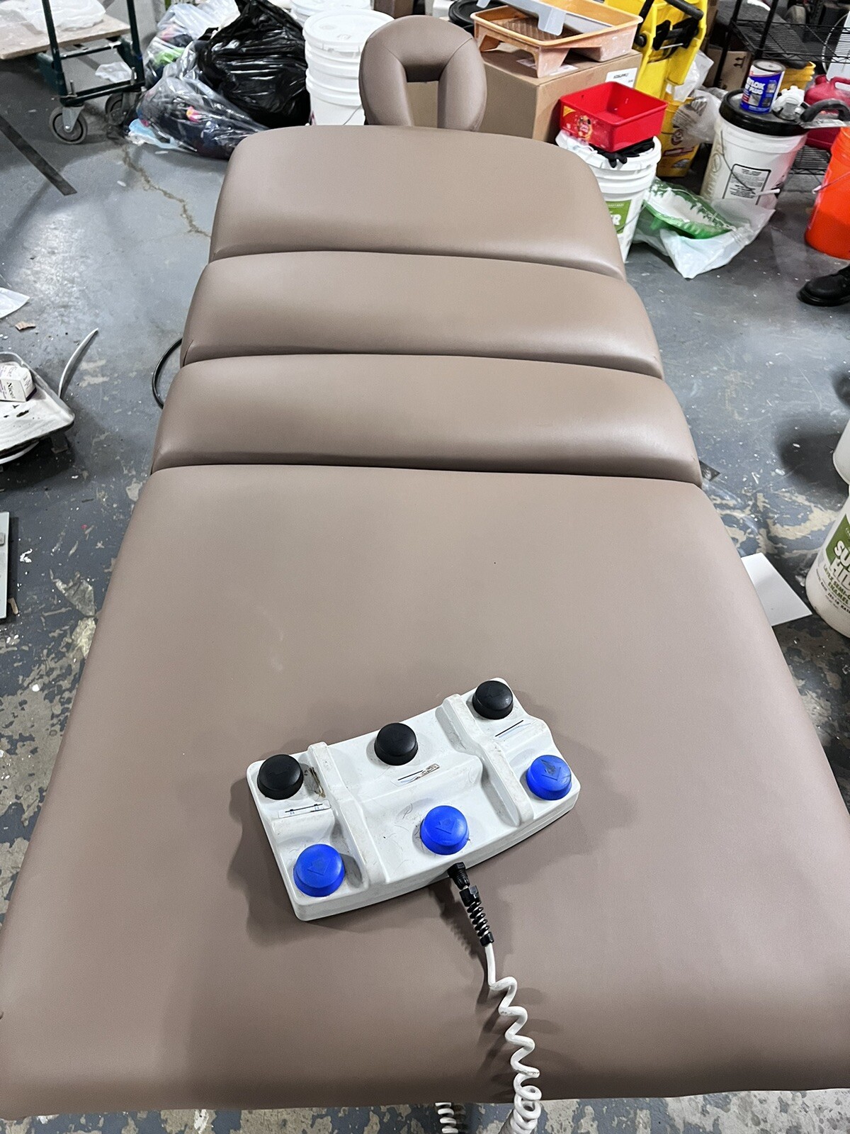 Oakworks Clinician Line Flextop Esthetician Massage Table