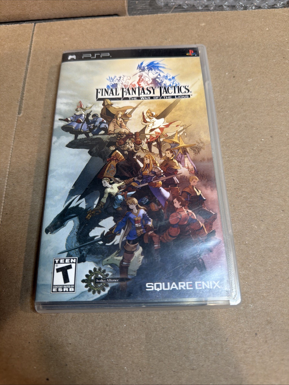 the war of the lions psp case and manual only NO GAME