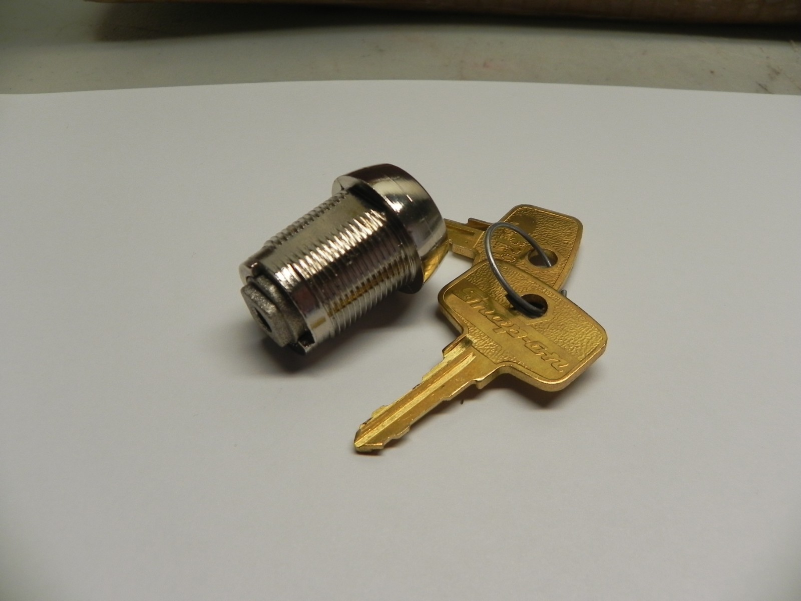 Snap-On Tool Box Cylinder Lock w/ 2 Keys (Y-221 Series/Code)