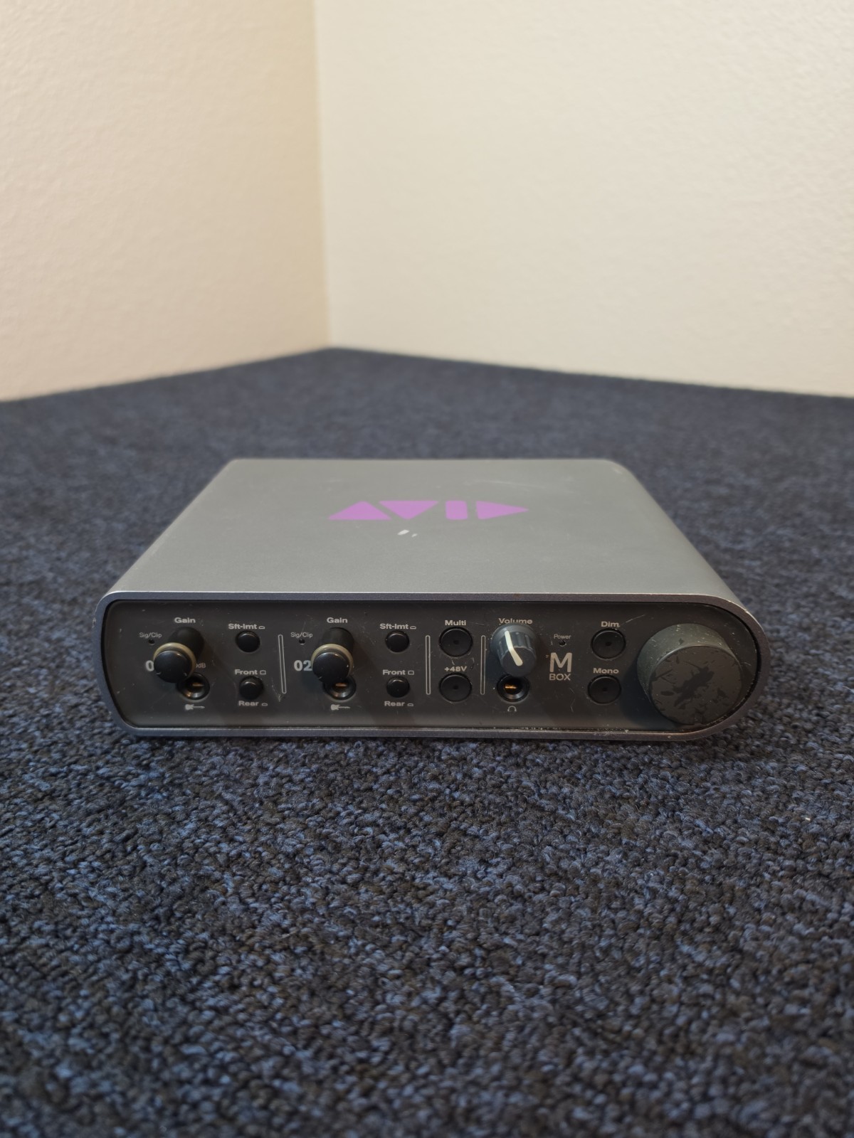 UNTESTED AVID MBox USB Audio Interface AS IS FOR PARTS / REPAIR