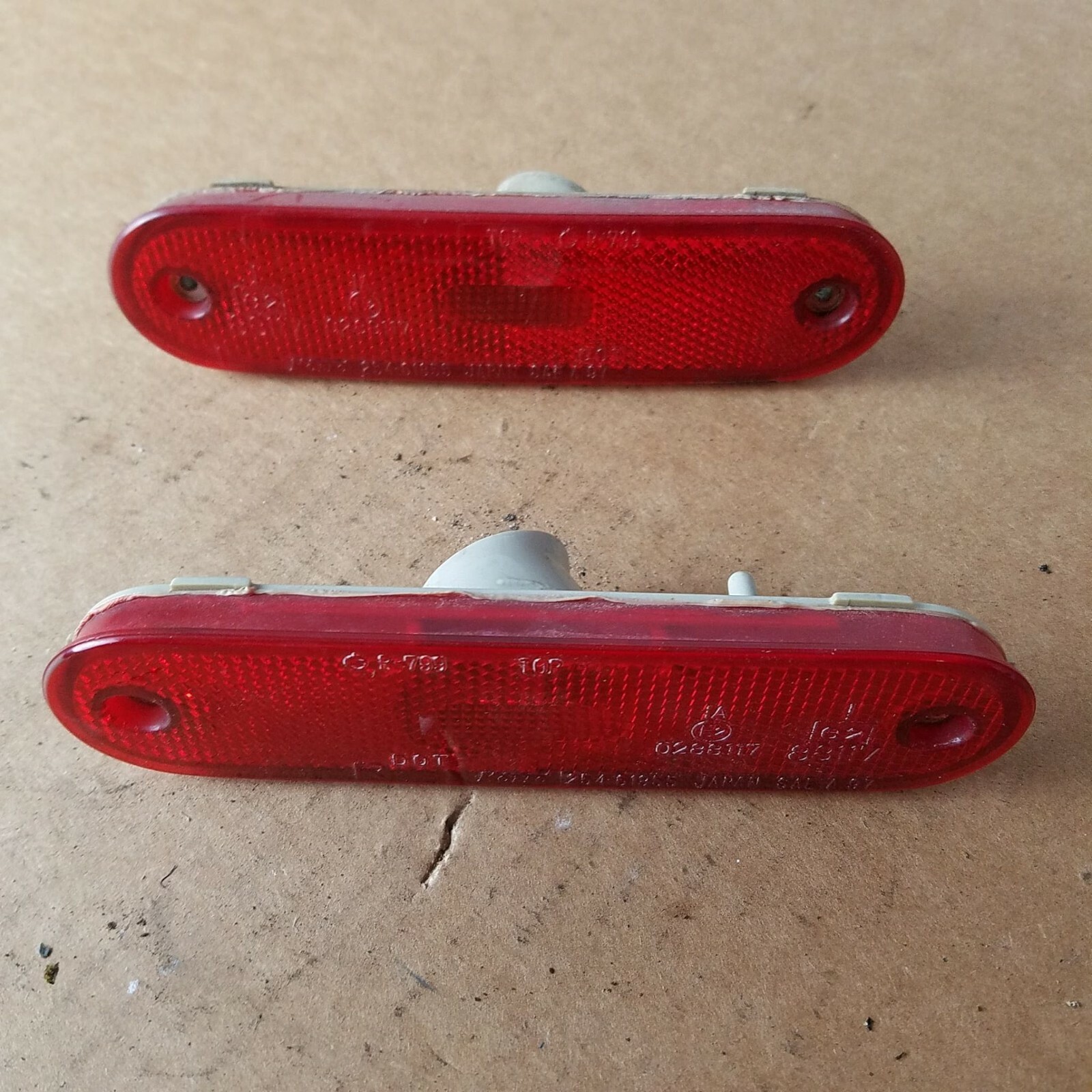 90-05 Mazda Miata OEM NA NB Side Marker Light Red NO Socket Reflector 1990-2005