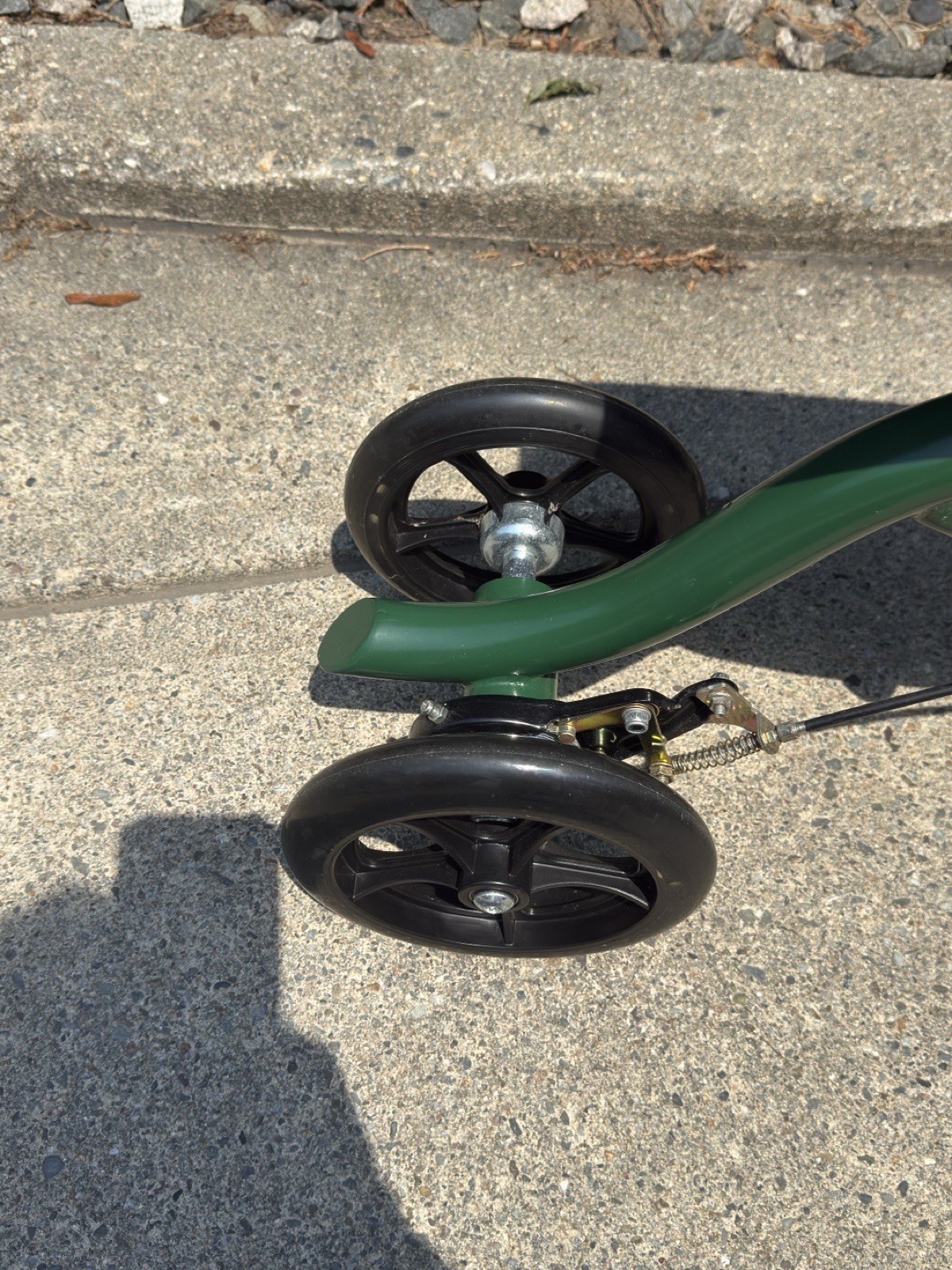 KneeRover Knee Steerable Scooter
