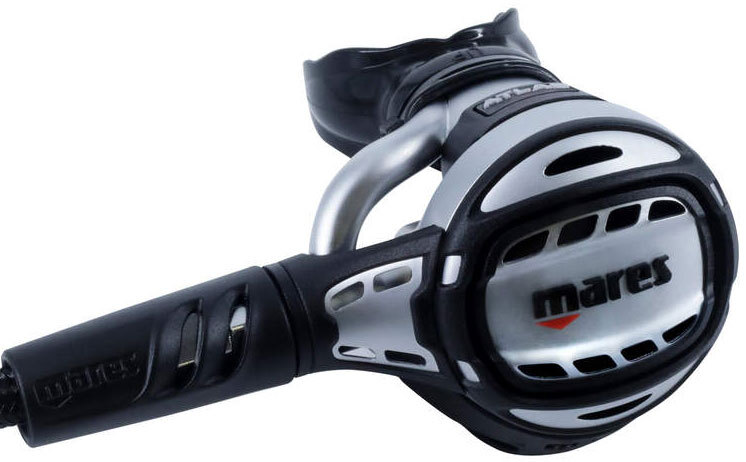 Mares Atlas 62X Regulator - Yoke or Din