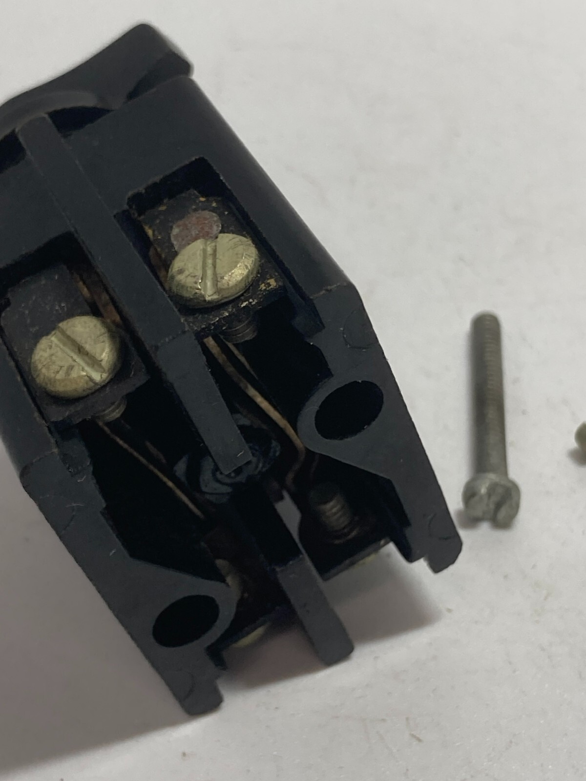 ARROW HART B-5-A SELECTOR SWITCH 2 POSITION 600V AC 27900 TYPE