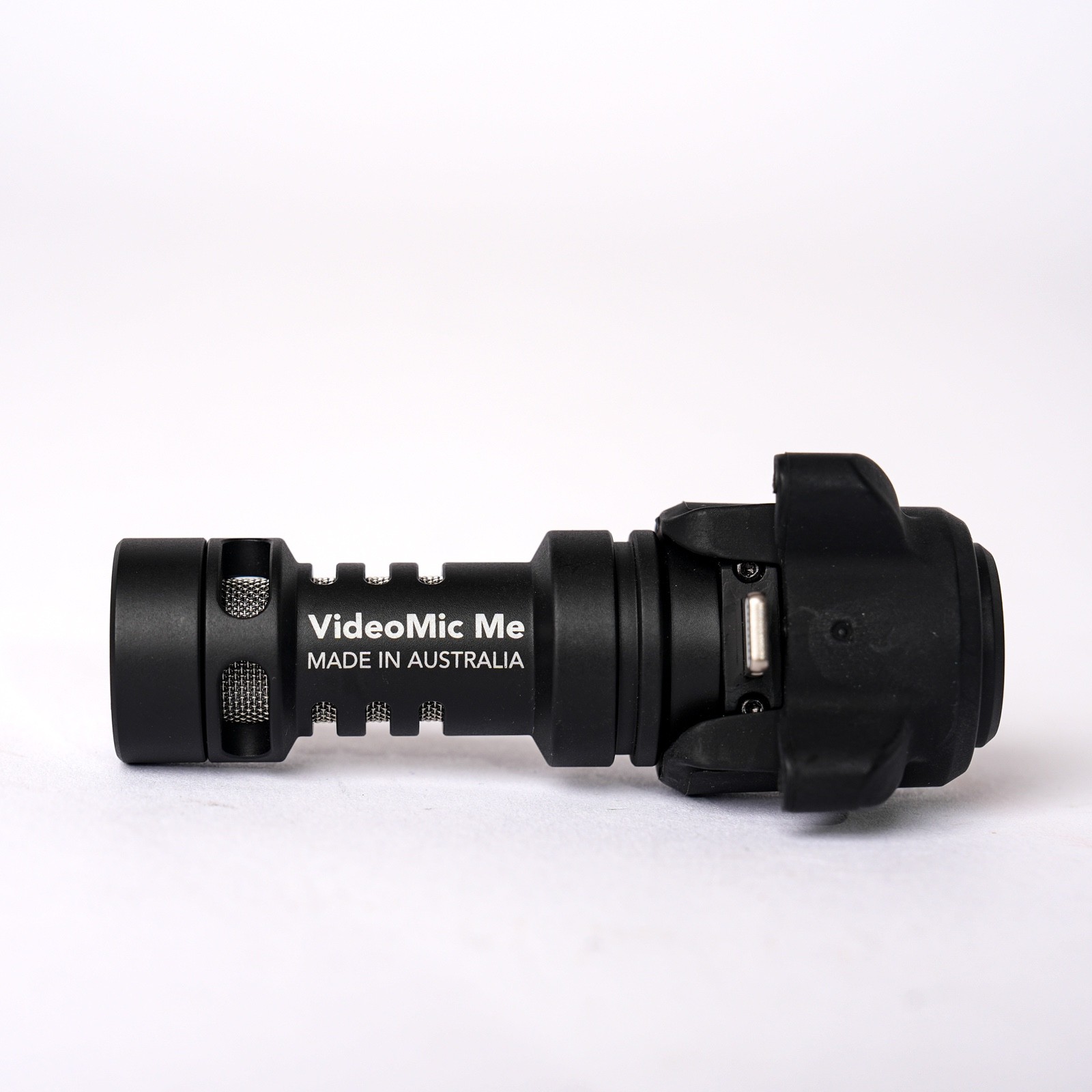 Genuine RØDE Vlogger Combo: VideoMic Me (Lightning), MicroLED Cube Light, & 8-Pi