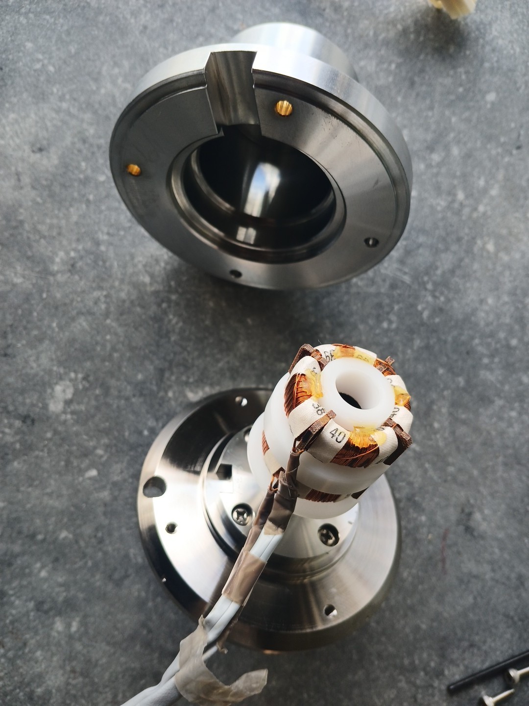Hitachi S3000N SEM Gun Align/Stig Coils