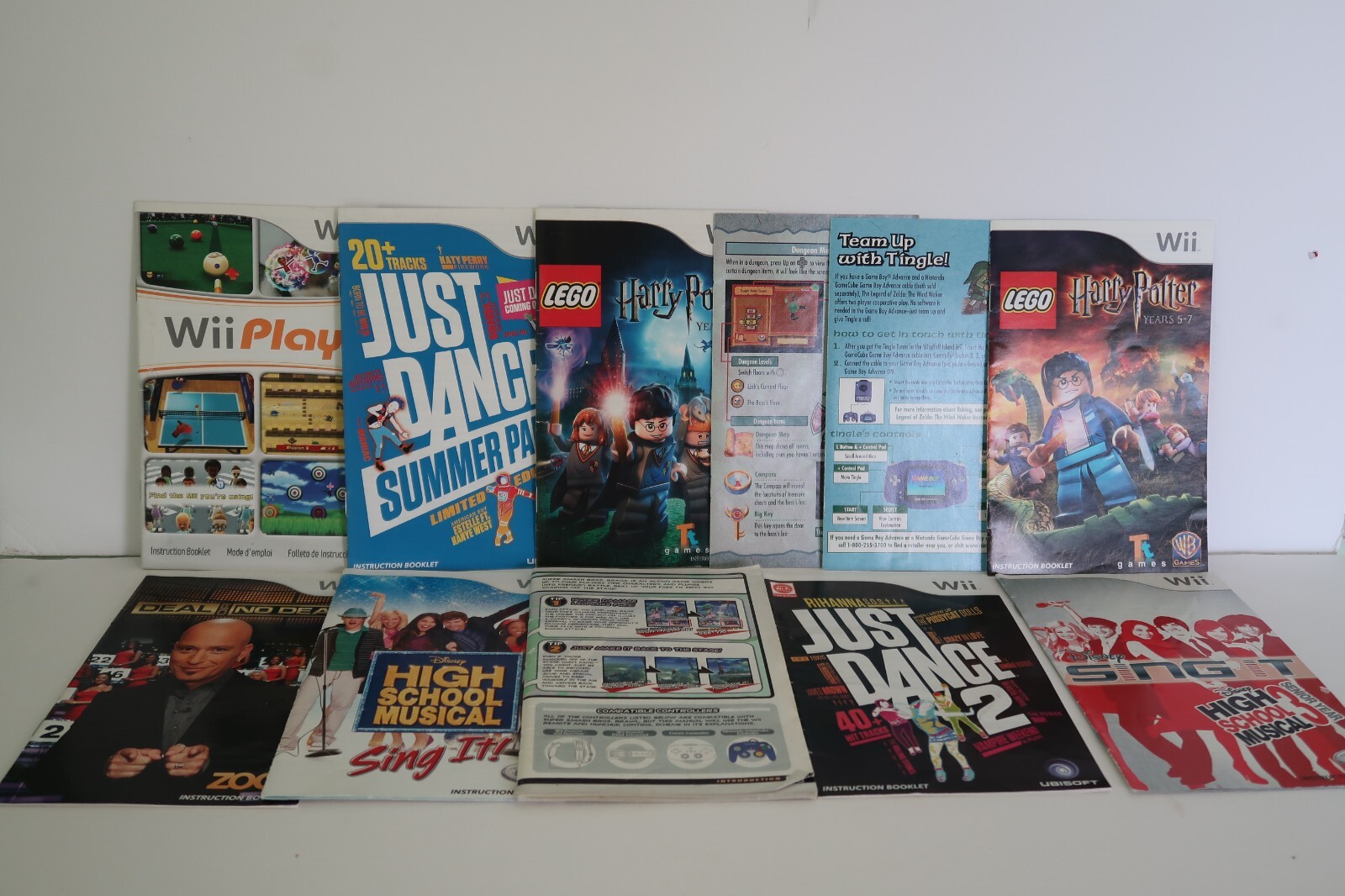 Lot of 11 Nintendo Wii Manuals Mario Kart, Smash bros, Zelda! See pics.! 1D