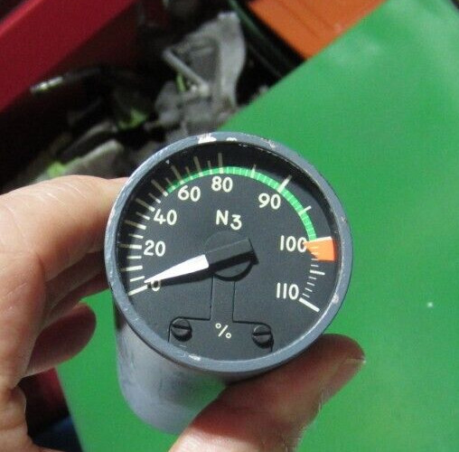 AIRCRAFT GAUGE DASSULT FALCON 200 GULL AIRBORNE P/N 218-908-001B % RPM N3