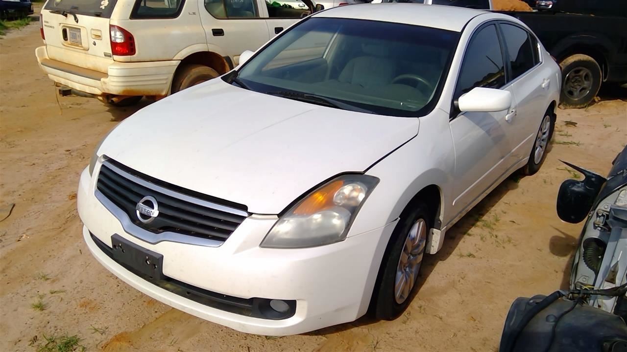 Passenger Right Front Spindle/Knuckle Fits 09-14 16-23 MAXIMA 233957