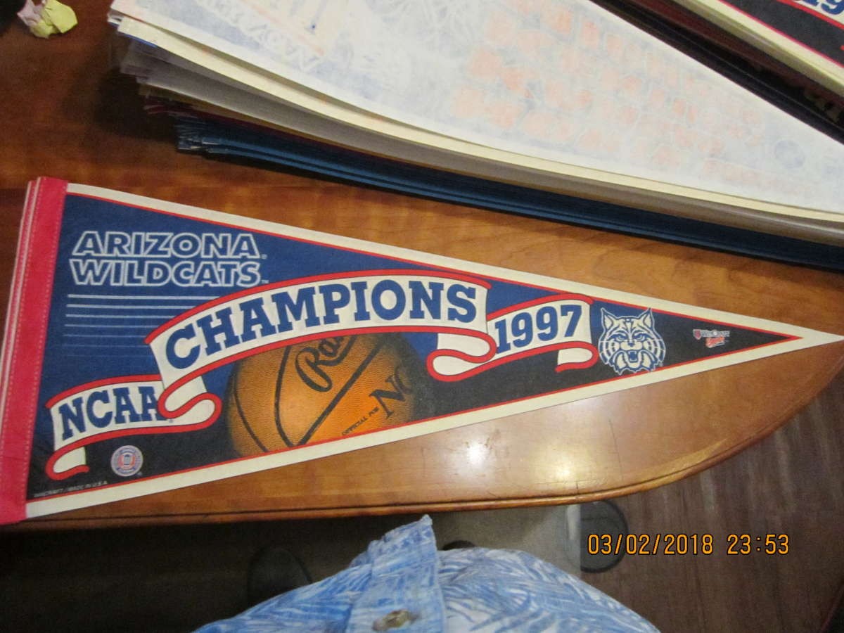 1997 Arizona NCAA Basketball  Champions Pennant bx3