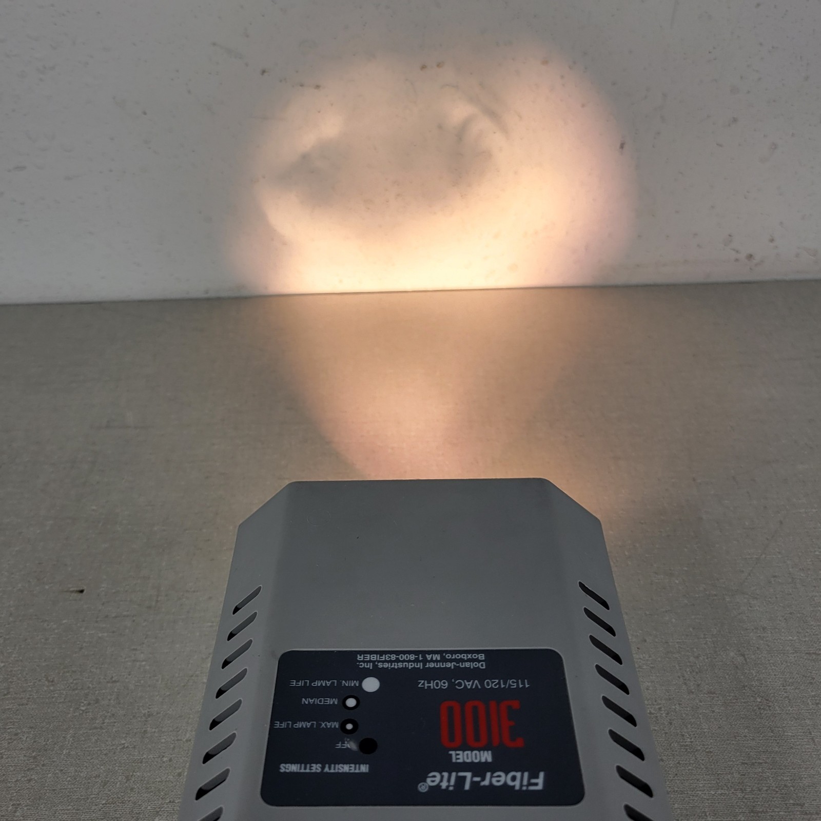 Dolan-Jenner Inc Fiber-Lite 3100 Illuminator 3-Mode Intensity Light Source