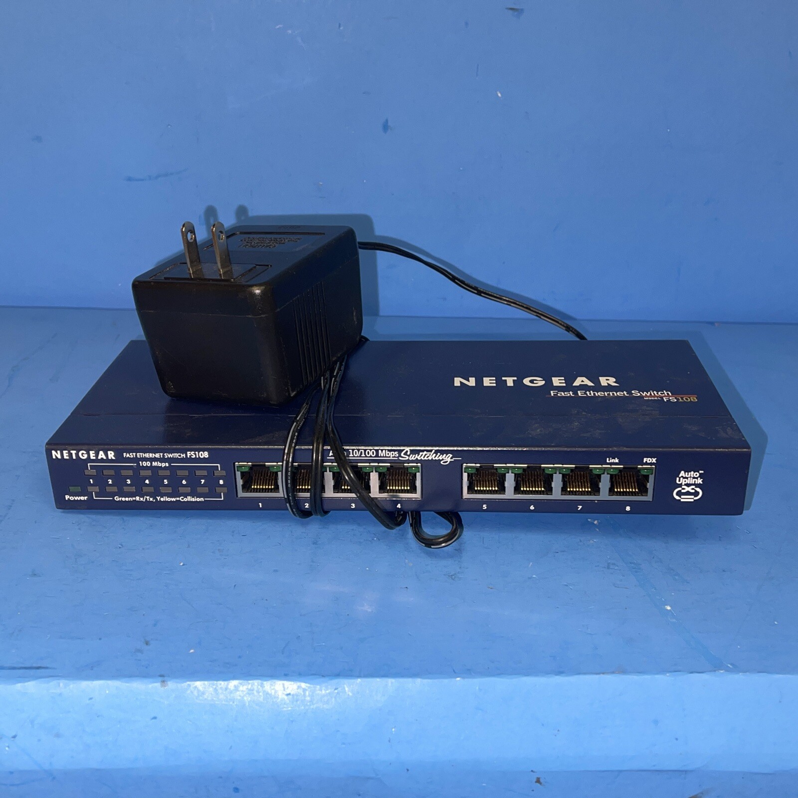 NETGEAR  ProSafe (FS108) 8-Ports External Switch
