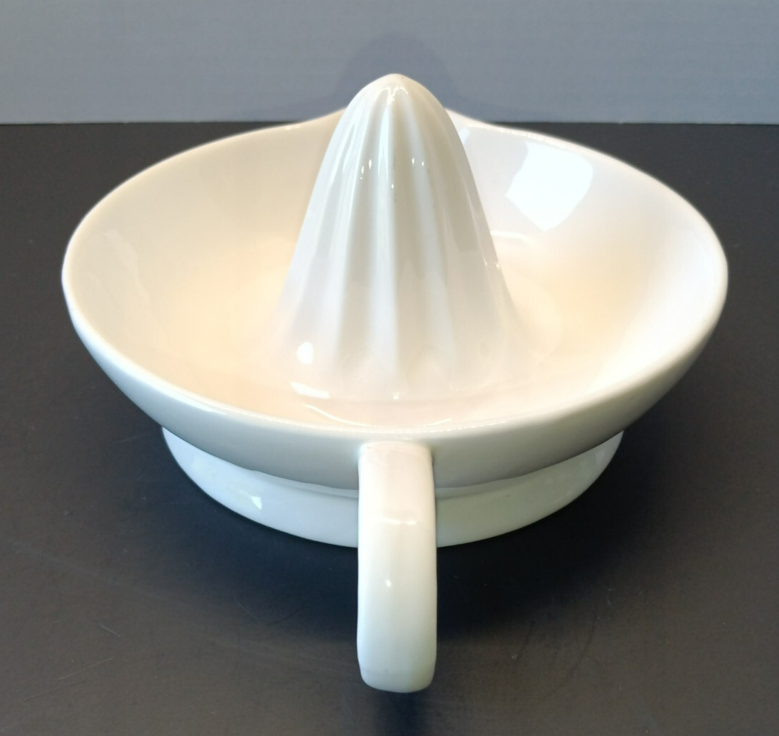 White Ceramic Reamer Juicer White Orange Juice Squeezer with Handle