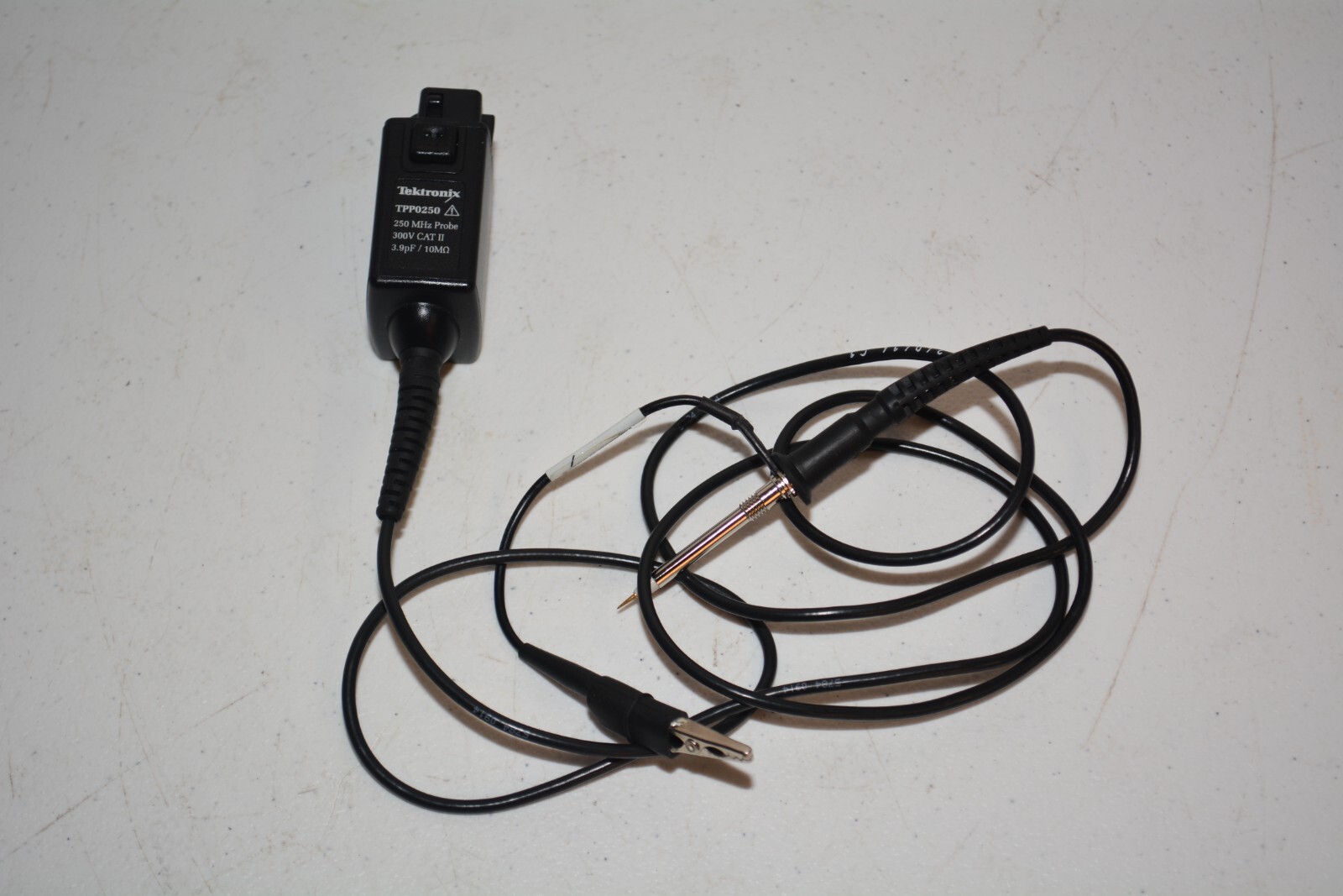 ^ Tektronix TPP0250 250 MHz 10X TekVPI Passive Voltage Probe #W4490
