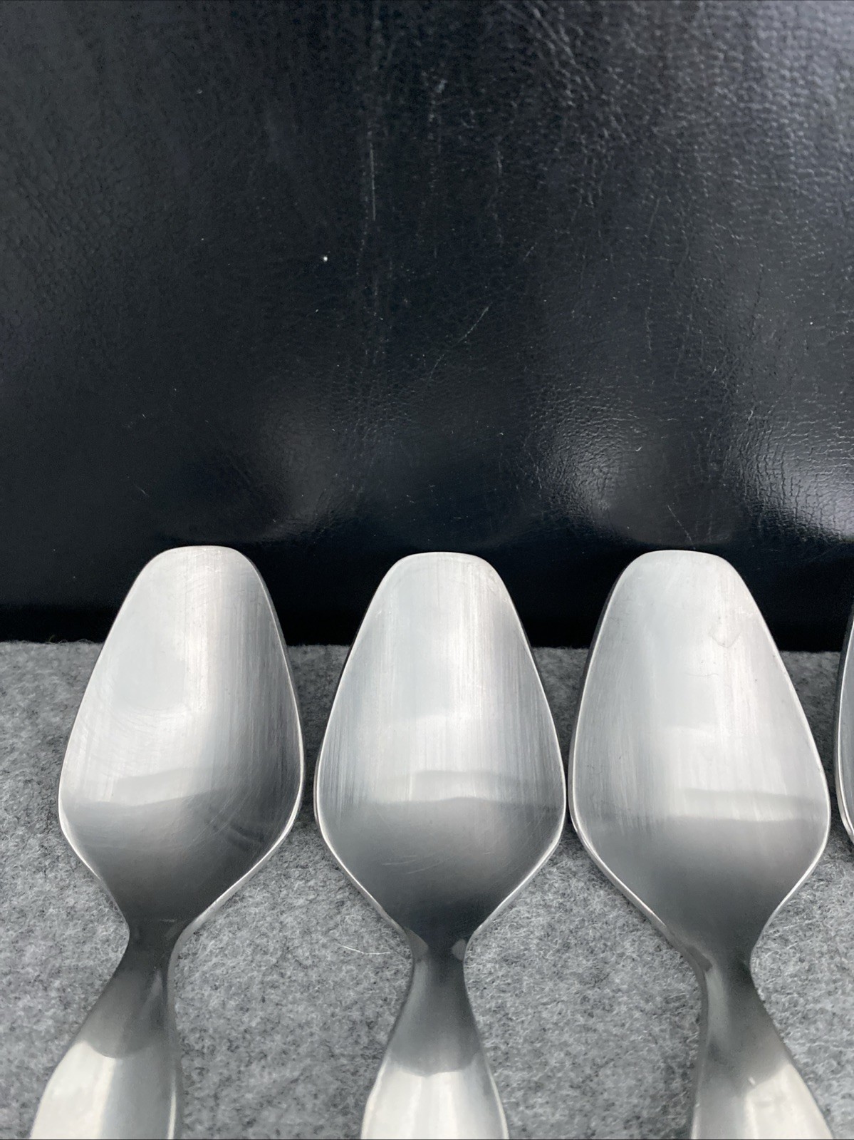 4 Retroneu 18/10 Stainless SILHOUETTE Flatware Dinner Spoon Flatware