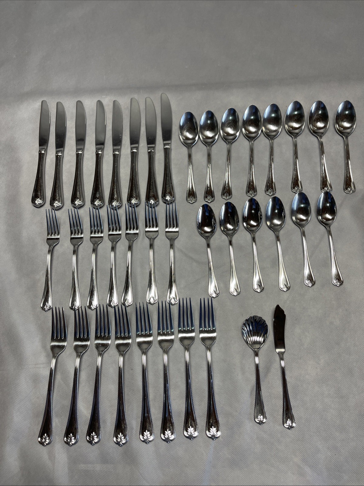LENOX BUTLER'S GOURMET STAINLESS Flatware 18-8 39 Pieces