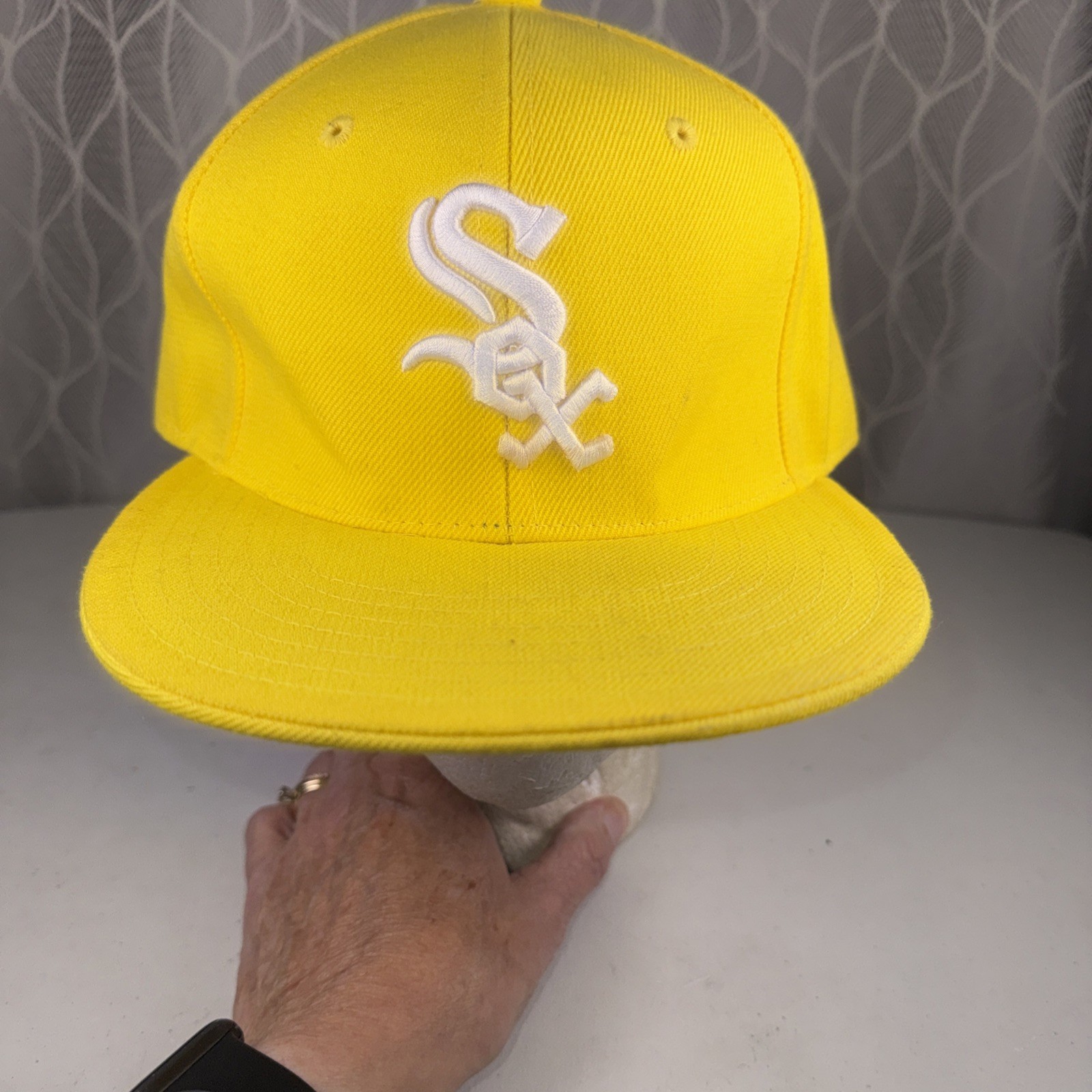 Chicago White Sox w SOX in White letters on Bright Yellow Hat Cap Size 7 1/2