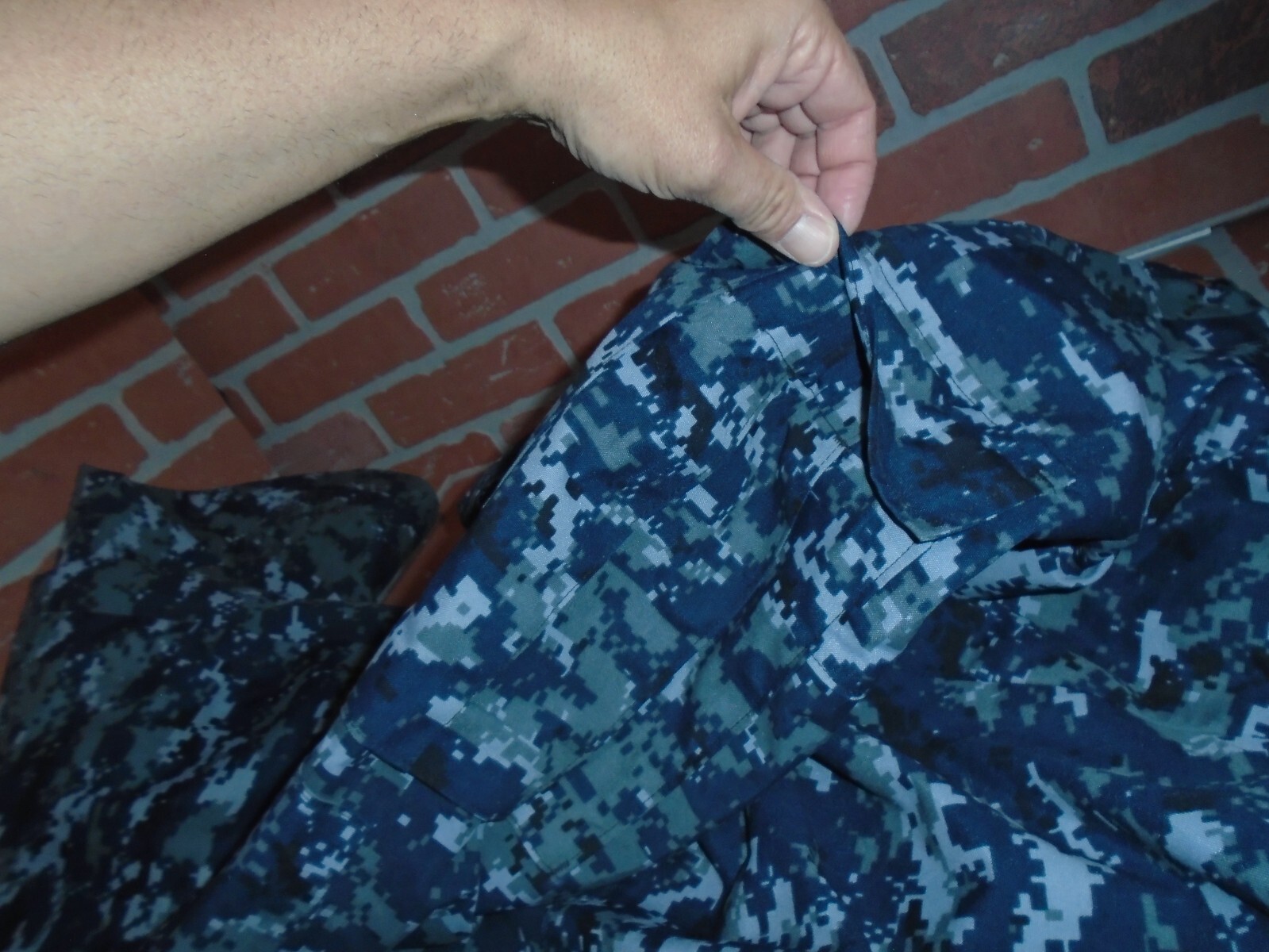 US NAVY MENS WET WEATHER PANTS USED 1 TIME-SEE PICTURES FIRST