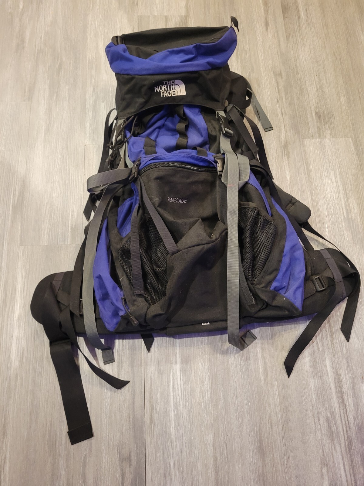 North Face Renegade 5300 Cu In Internal Frame Backpack Size Hike Patagonia