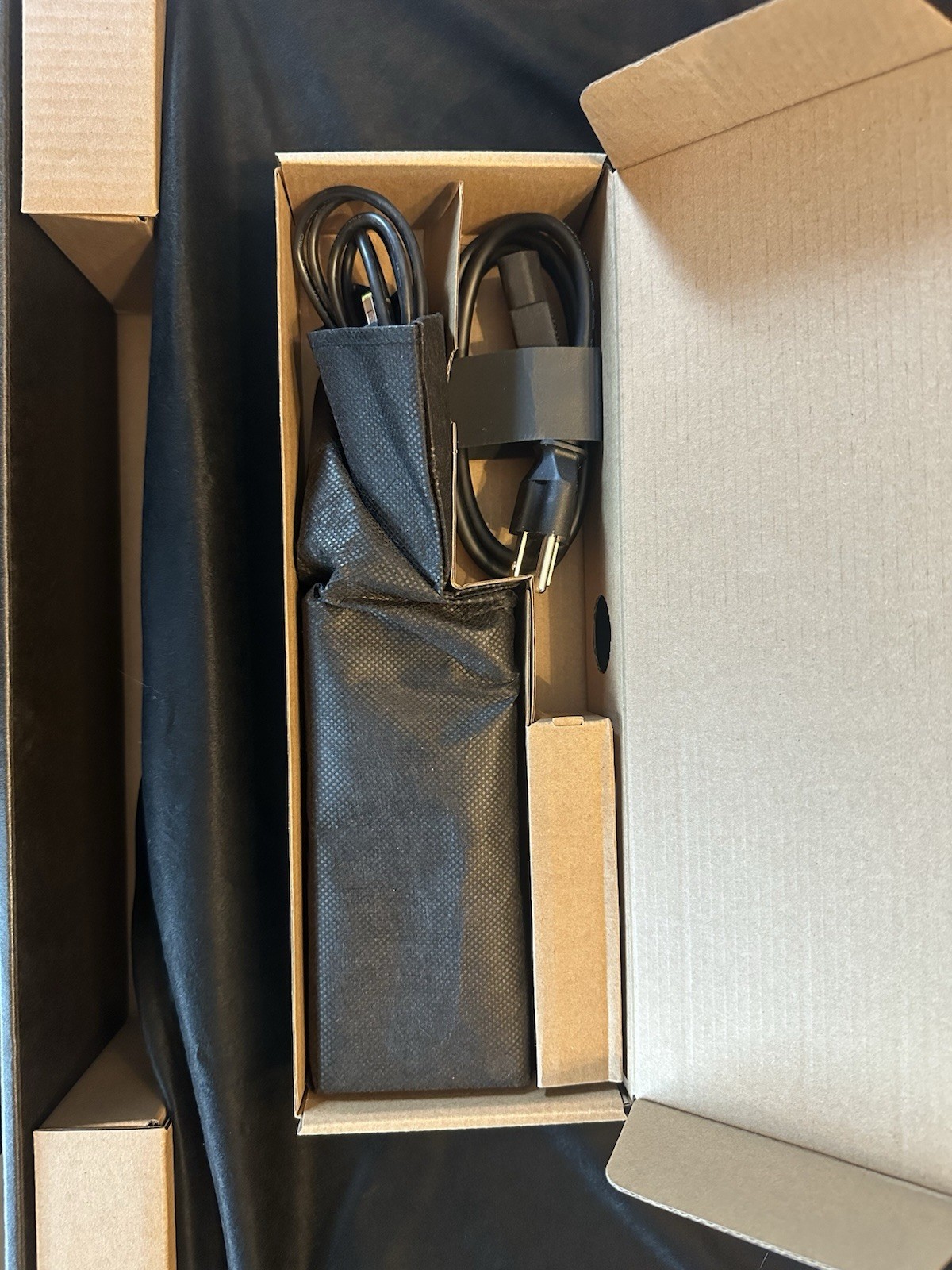 Wacom Cintiq Pro 27 Creative Pen Drawing Tablet