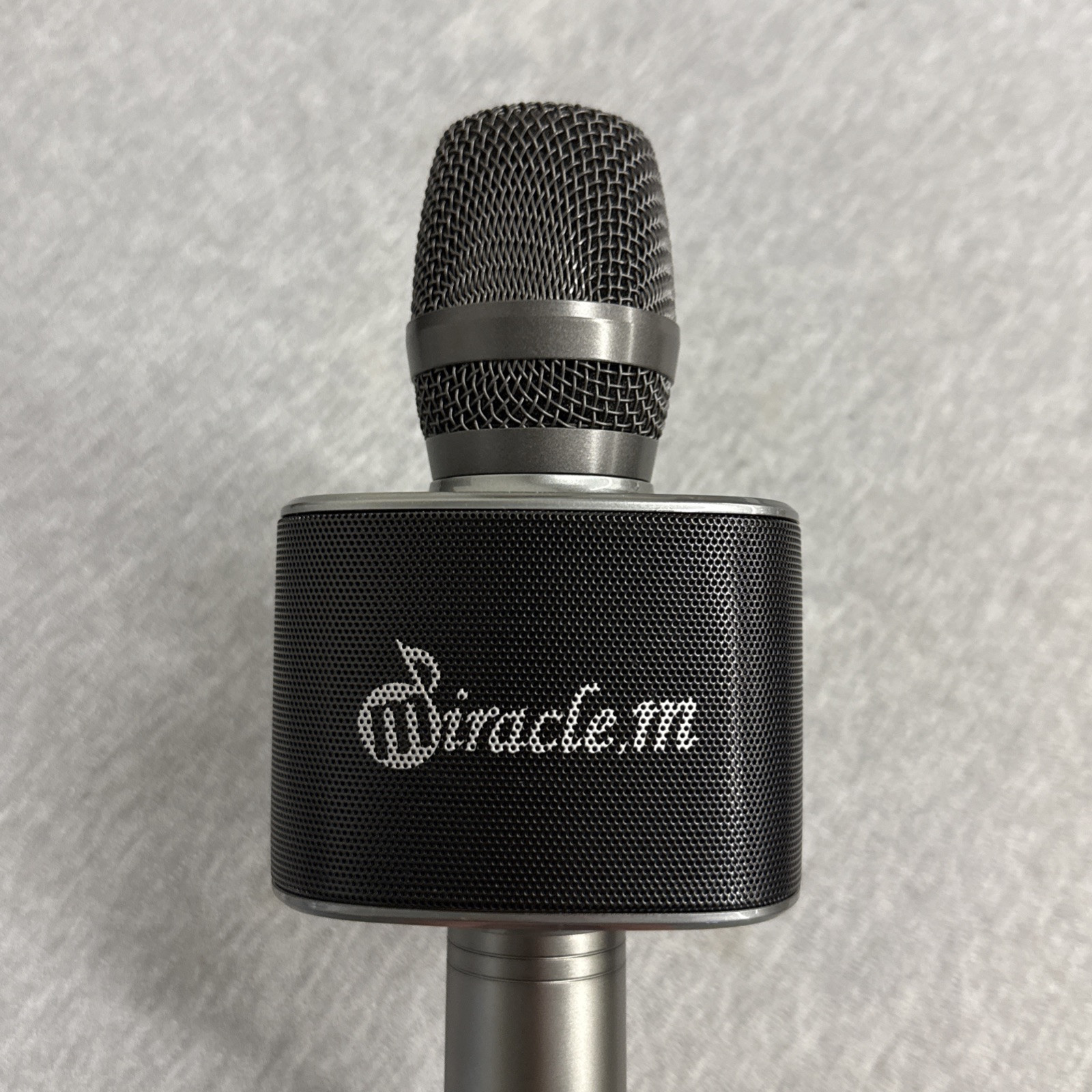 Doors Miracle M100 Black Edition Wireless Dynamic Karaoke Microphone