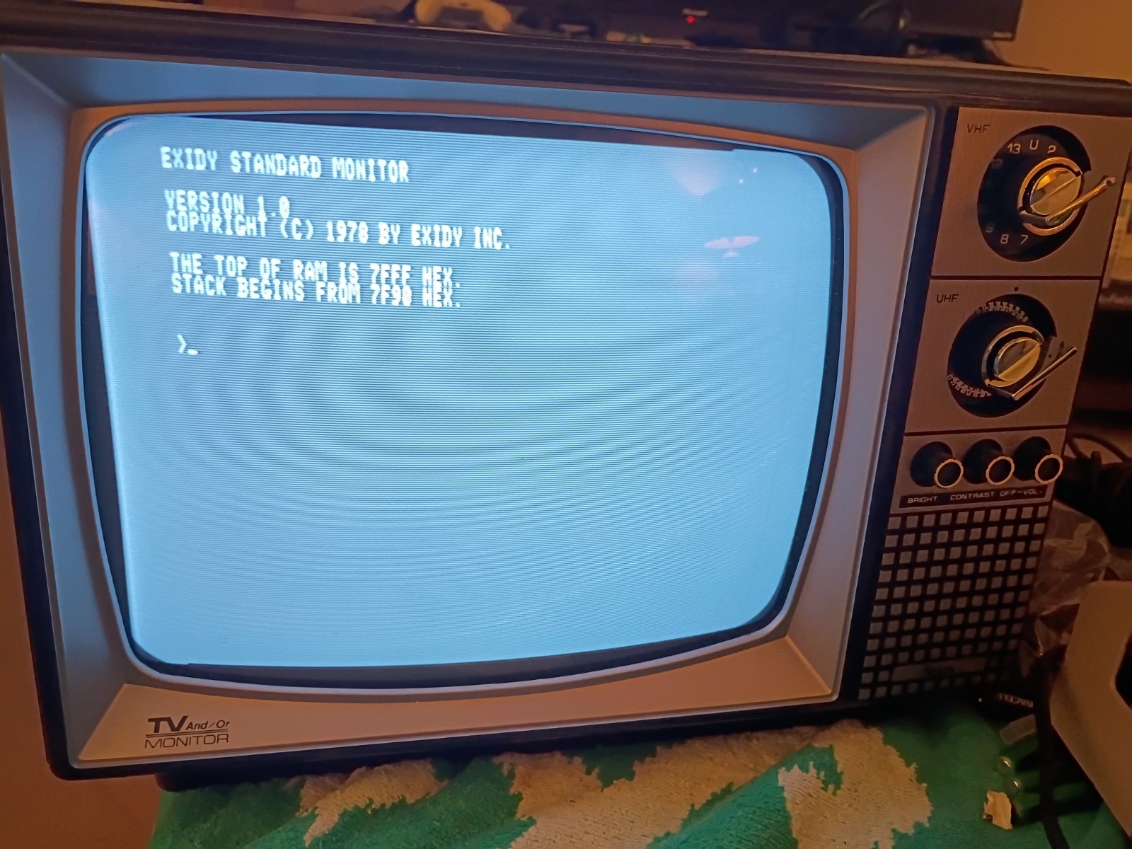 Rare Exidy Sorcerer Model DP 1000-1 Computer + Basic, Word Pacs & Guides Update!