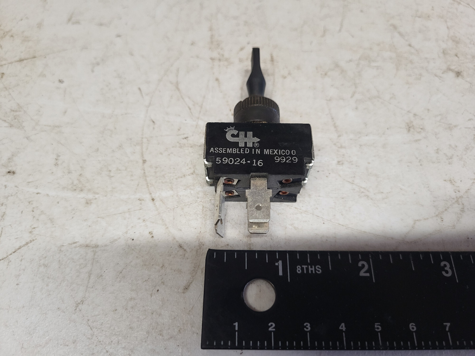 DPST Momentary Toggle Switch for Freightliner. Cole Hersee # 59024-16 4-Terminal