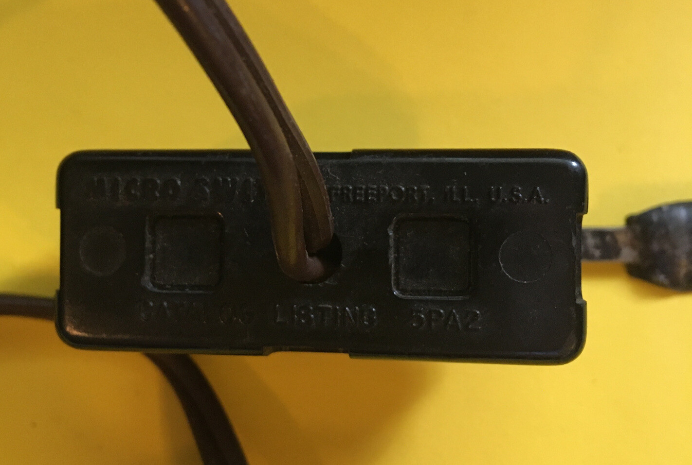 *PRE-OWNED* 5PA2-MICRO SWITCH-FREE SHIPPING*