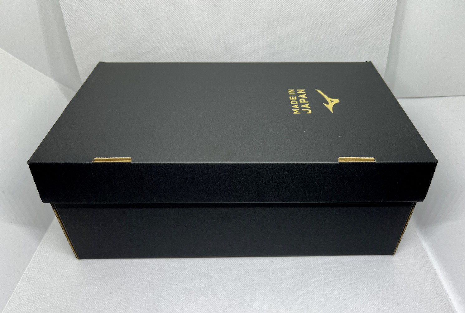 MIZUNO Boxing Shoes Finisher MID Black Black Line Gold 21GA231012 Enamel NEW