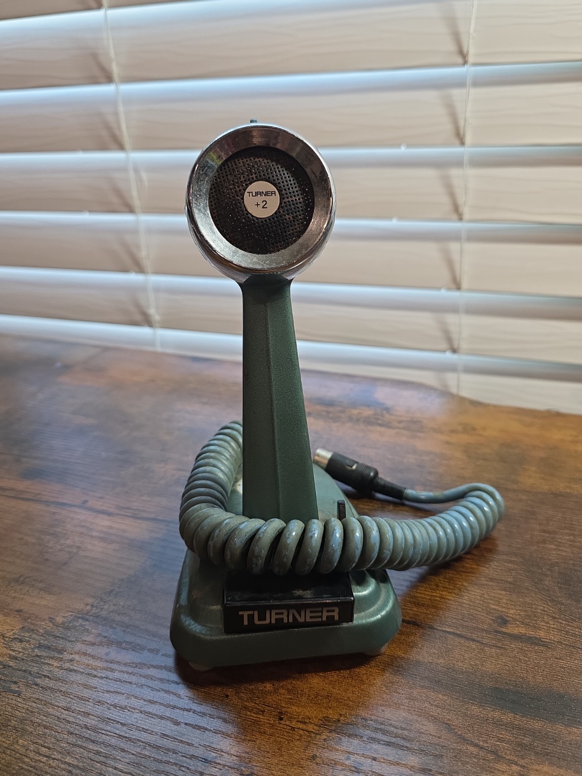 vintage green Turner transistorized SSB+2 desk ham CB microphone untested
