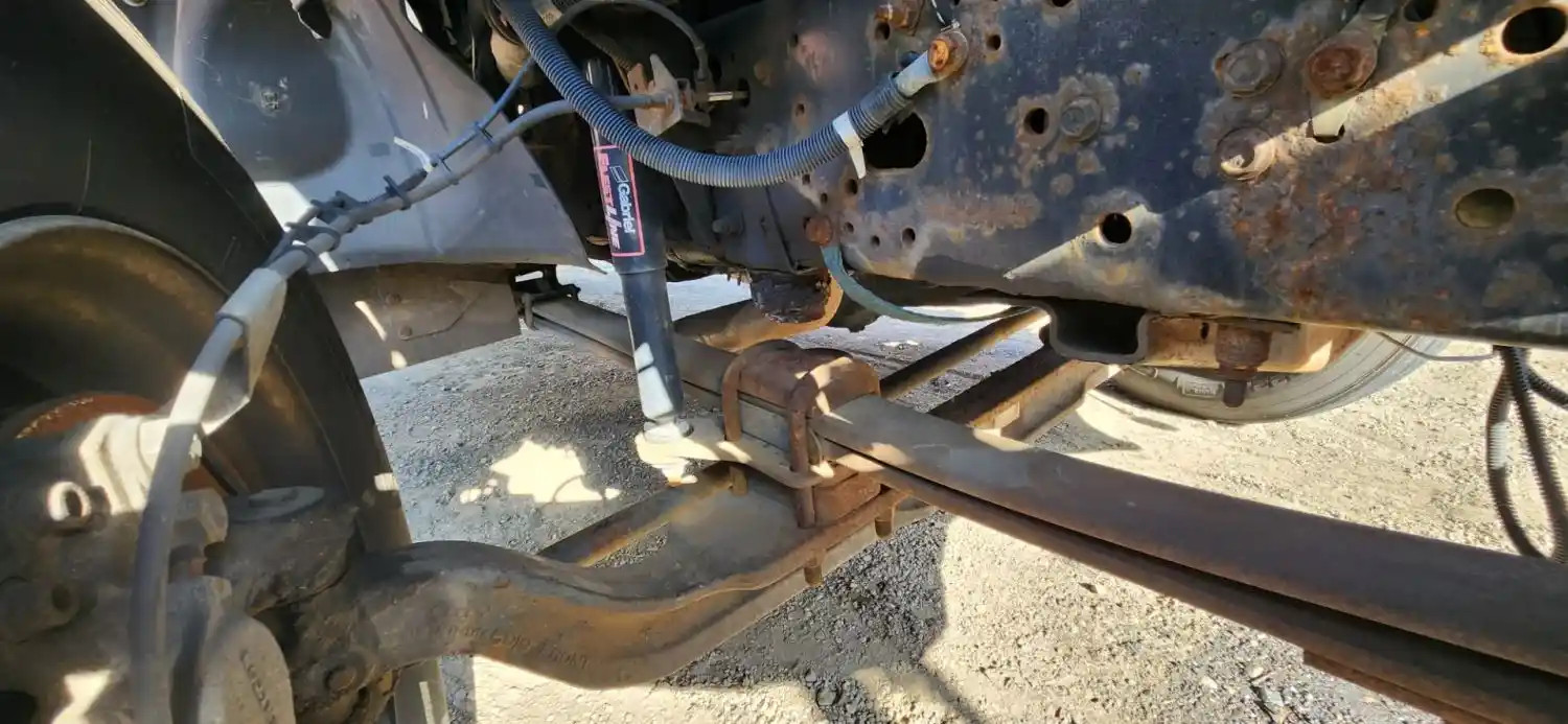 (Used) 2006 Gmc C6500, FRONT LEAF SPRINGS Front Leaf & Springs  P-45699