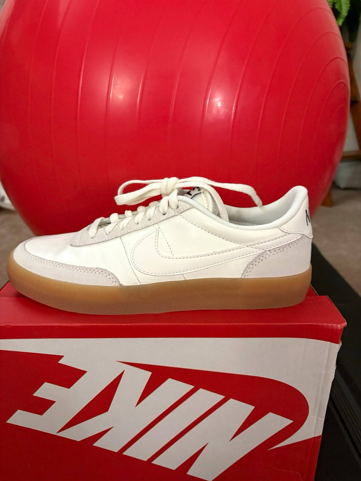 Nike Killshot Unisex Adults White/Beige Leather Lace-Up Sneaker New w/ Box