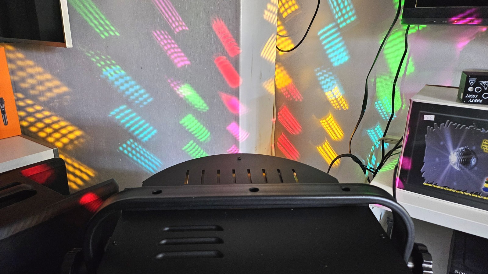 Gemini Lytequest LQ-330 Roamer Dancer Effect Light