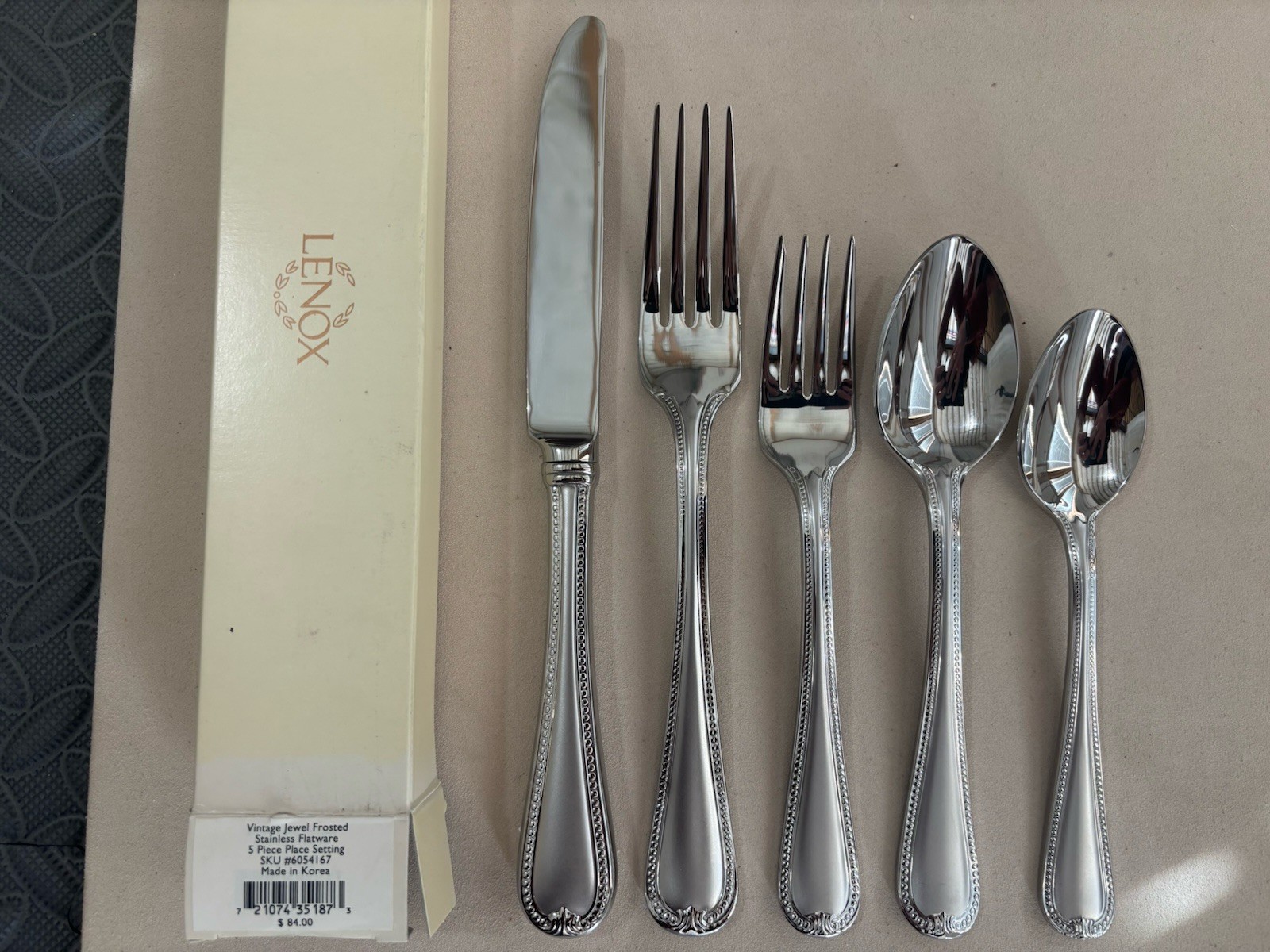 Lenox - VINTAGE JEWEL FROSTED - 5 piece place setting - NEW