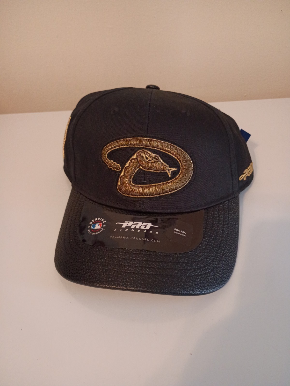 Arizonia Diamondbacks Pro Standard Strapback Hat