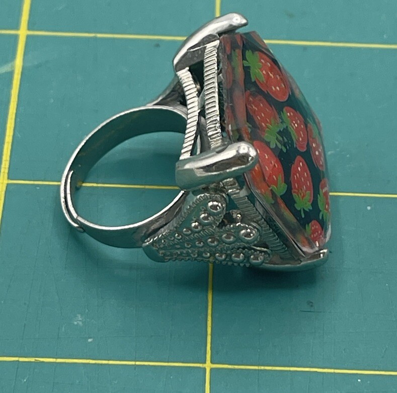 Silver Strawberry Square Enamel Ring Size 6.5