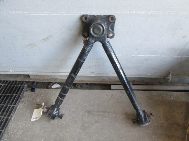 Volvo T-Bar Torque Rod (339-10070)